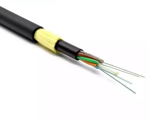 período revestido 100M Overhead do núcleo ADSS do cabo de fibra ótica interurbano único 4