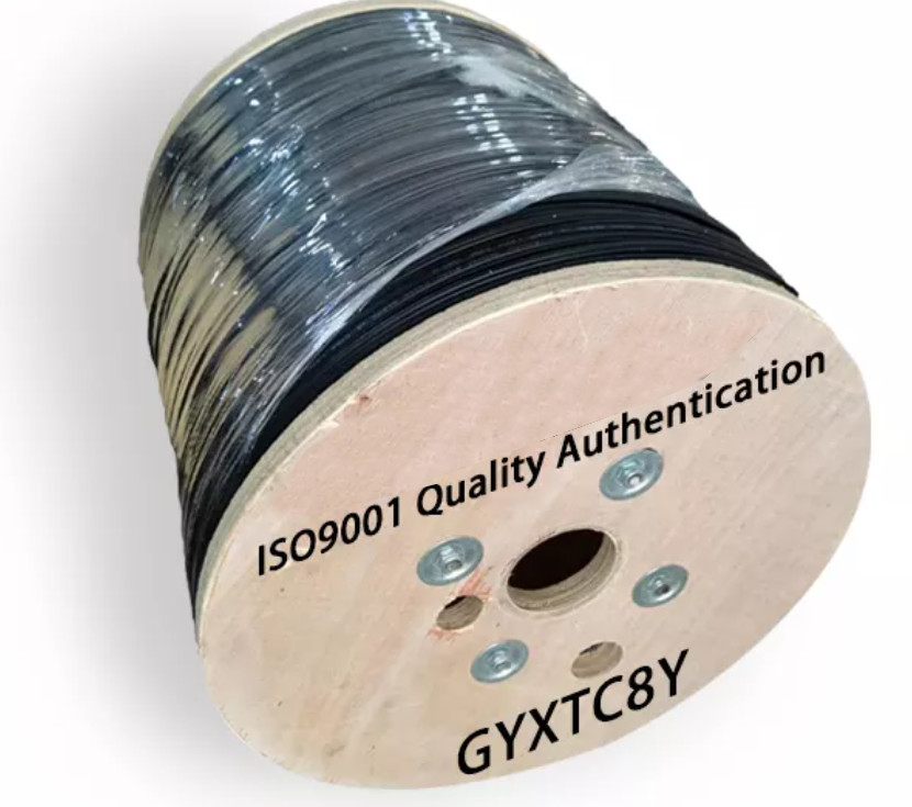 GYXTC8Y Externo Fig8 Cabo de Fibra Óptica 2 4 6 8 12 Núcleo Aéreo Fio de Aço Membro de Resistência