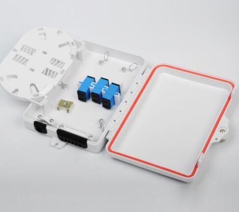 Da fibra ótica de fuga da caixa 1 da entrada 6 da tomada FTTH mini da fibra ótica caixa 4/6 de distribuição FDB