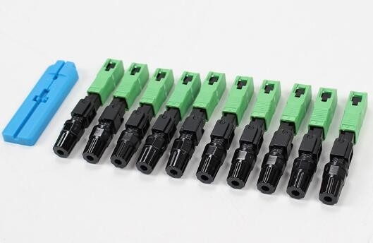 Única perda de inserção rápida encaixada 0.3DB do conector do SC APC do molde que lustra Stype